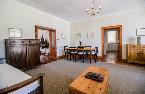 Graaff-Reinet Apartment | De Kothuize 12