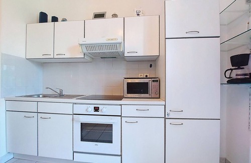 Pontaillac Apartment | de la Plage et d'Angleterre by Interhome