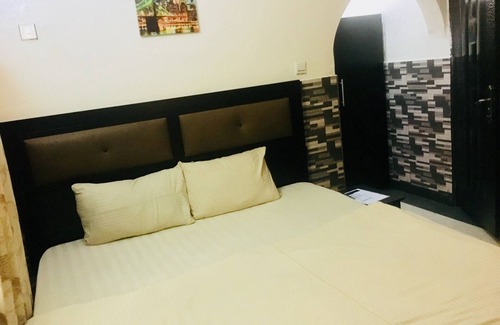 Ibeju Hotel | De Man Hotel