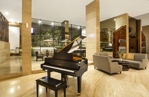 Petitenget Hotel | de Vins Sky Hotel Seminyak