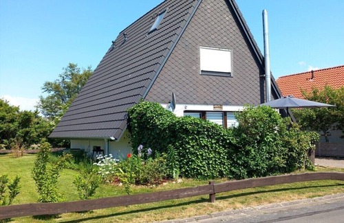 Neufeld House | Holiday home with 2 bedrooms