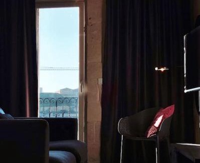 Cospicua Apartment | Deck 3 Savynomad Harbour Residences wow Views