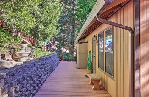 Twain Harte Cottage | Deck w/Forest Views: Quiet Twain Harte Cabin!