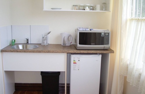 Pretoria House | Dee's BnB