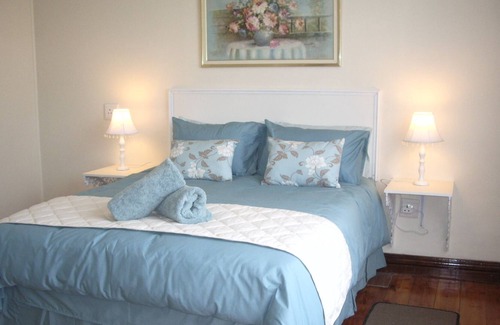 Pretoria House | Dee's BnB