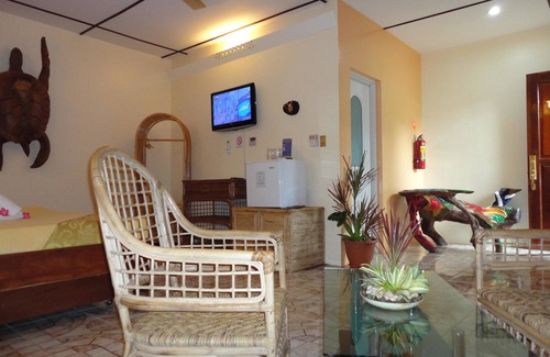 Puerto Princesa City Centre Resort | Deep Forest Garden Hotel