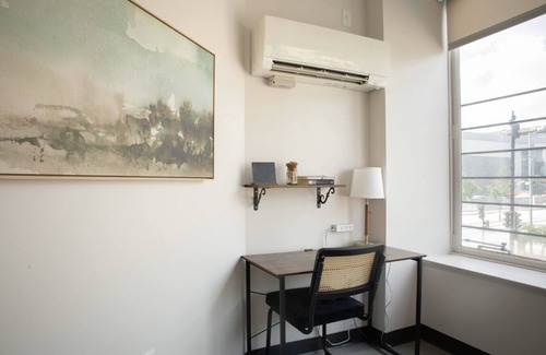 Westown Apartment | Deer District Studio Apt JC6 - One Block from Fiserv and Baird
