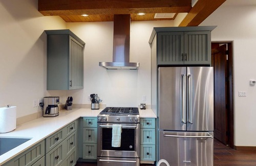 Historic Eastside House | Delgado C-1: Just one block from Canyon Road!