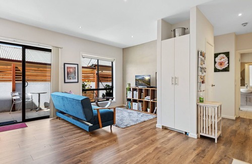 Kensington Apartment | Delightful 1-Bed Unit with a Courtyard
