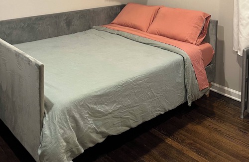 West Hempstead Apartment | Delightful 3-bedroom first floor apartment in West Hempstead