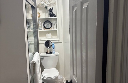 Forest Park Apartment | Delightful apartment with in Forest Park