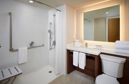 Downtown Mississauga Hotel | Delta Hotels by Marriott Toronto Mississauga