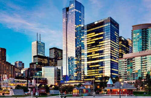 Toronto Entertainment District Hotel | Delta Hotels by Marriott Toronto
