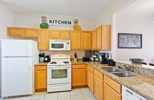Wellington Condo | Deluxe 3 Bedroom condo in Regal Palms Resort