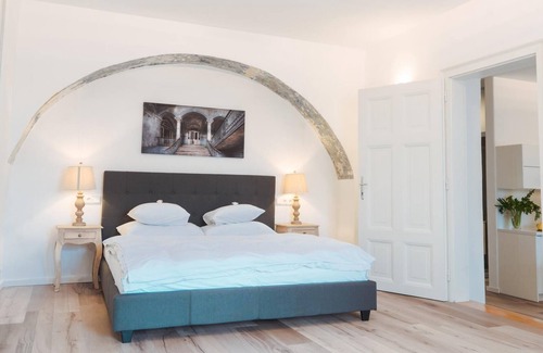 Krems an der Donau Apartment | Deluxe Apartment in the historic centre of Krems with private parking, air conditioning and view