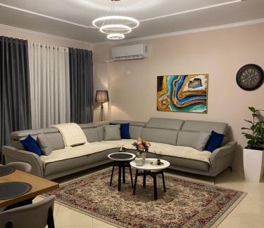 Sheqi i Vogel Apartment | Deluxe Apartment