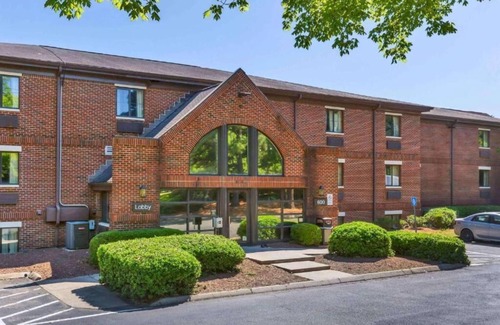 Cary Apartment | Deluxe Studio at Extended Stay Cary 6