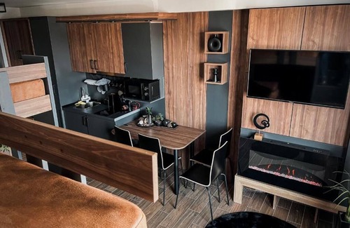 Lisina Apartment | Deluxe Studio
