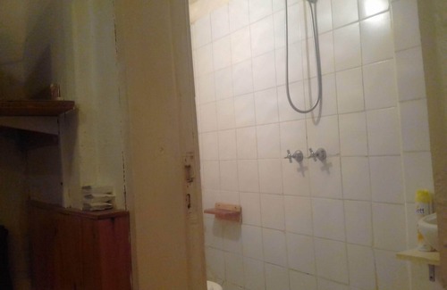 10 de Diciembre Apartment | Departamento en planta baja para tres personas,