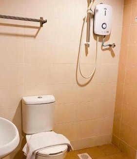 Taman Melaka Raya Hotel | Desa Queenspark Hotel