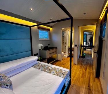 Man Bed & Breakfast | Desert Blue Pangong By LexStays