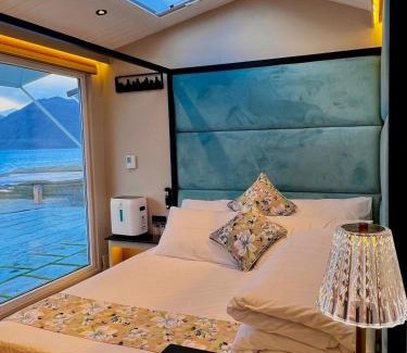 Man Bed & Breakfast | Desert Blue Pangong By LexStays