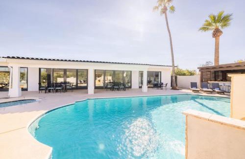 Corvalian Estates House | Desert Escape