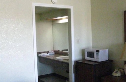 Barstow Hotel | Desert Inn Motel