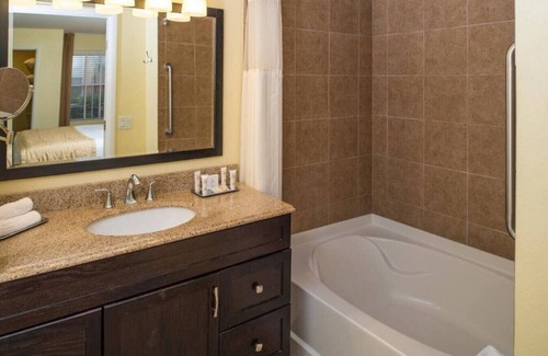 Las Vegas Resort | Desert Retreat 2 bedroom · Las Vegas Relaxing Retreat!Two Bedroom Suite.