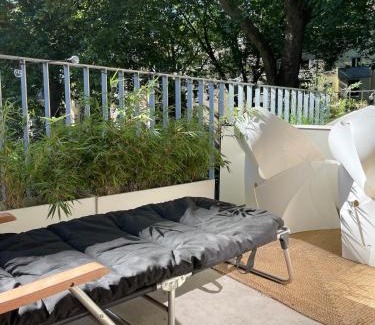 Stadtbezirk 3 Apartment | Design apartment with river view