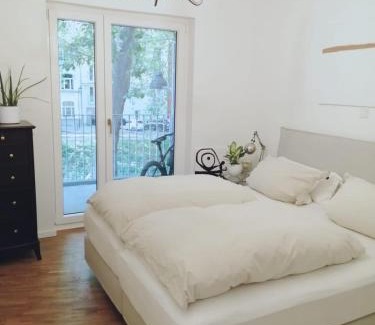 Stadtbezirk 3 Apartment | Design apartment with river view