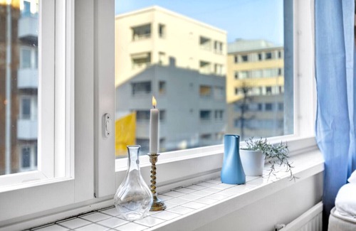 Punavuori Apartment | Design District w King Bed, Netflix, tram&bus near
