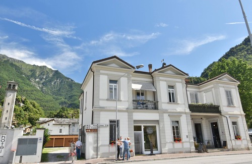 Chiavenna Apartment | Design Holiday Apartment in the center of Chiavenna
