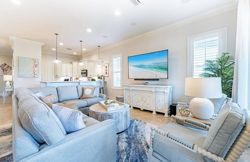 Villa Lago House | Designer Golf Course Beach Home with 2 Golf Carts in gated Resort