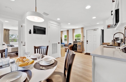 Southside House | Designers spot - No Extra Fees - Palm Wave Says