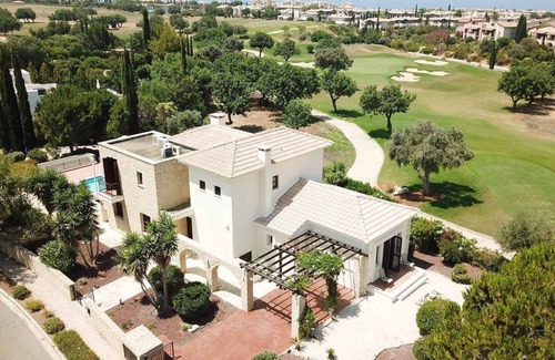 Aphrodite Hills Villa | Detached 4 bedroom 4 ba Villa with Private Pool on the Golf Course with Sea View