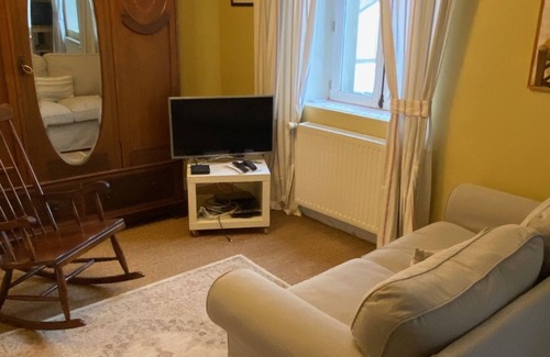 Les Alluets-le-Roi Apartment | Detached apartment 35m2 village center (78)