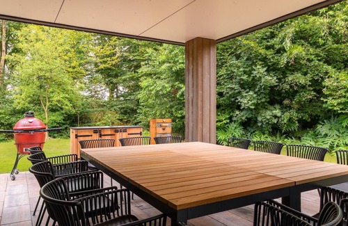 Gasselte House | Detached group accommodation for up to 14 people