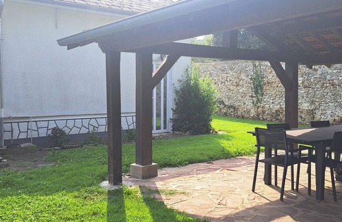 Voulangis House | Detached house for 6, 15 minutes from Disneyland Paris and Val d'Europe