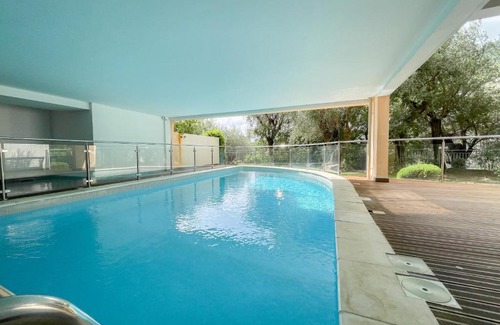 Beausoleil Apartment | Deux pièces, parking et piscine