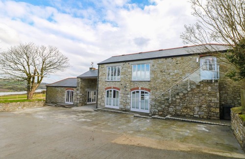 Penryn Cottage | DEXTER, pet friendly, character holiday cottage in Constantine