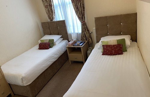 York House | Diamonds Lodge Ltd