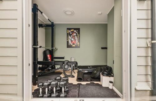 Bergen City Centre House | DINBNB Apartment l Skansen funhouse - 400m to Bryggen Gym & Parking