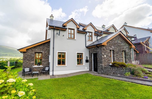 Dingle House | Dingle View - 37 Tír Na Fiuise