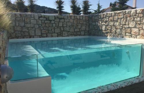 Skinaria Villa | Dion Villa - Pool & Jacuzzi - Sleeps 4 - Zakynthos