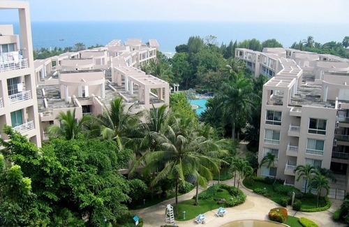 Nong Kae Apartment | Direct Beach Access in downtown Hua Hin, 2-Bedroom fully furnished