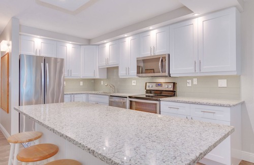 Sanibel Condo | Direct Gulf Front ! Completely Renovated Modern 2 Bedroom !