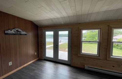 Salisbury Center Cabin | Direct Lakefront Cabin with 3 bedrooms! Serene Getaway!