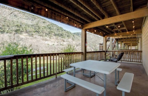 New Braunfels House | Direct River Access, Gated Community, Tubing Convenience & Spacious 3BR Retreat!