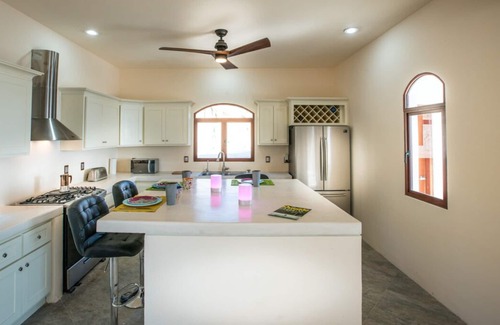 Buenavista Villa | DISCOUNTS! Walk 2 BEACH. THEATERn5 Bedrooms/7 Bath. Heated Pool-Jacuzzi